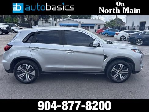 Used 2021 Mitsubishi Outlander Sport SE image 6