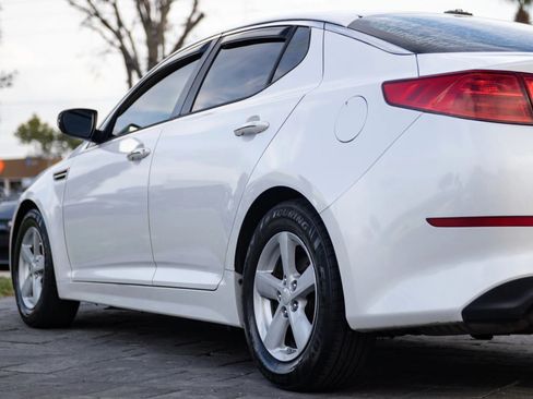 Used 2015 Kia Optima LX FWD image 8