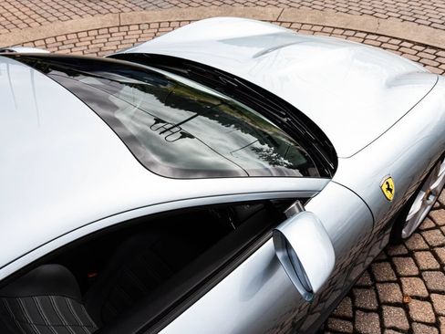 Certified 2023 Ferrari Roma RWD image 18