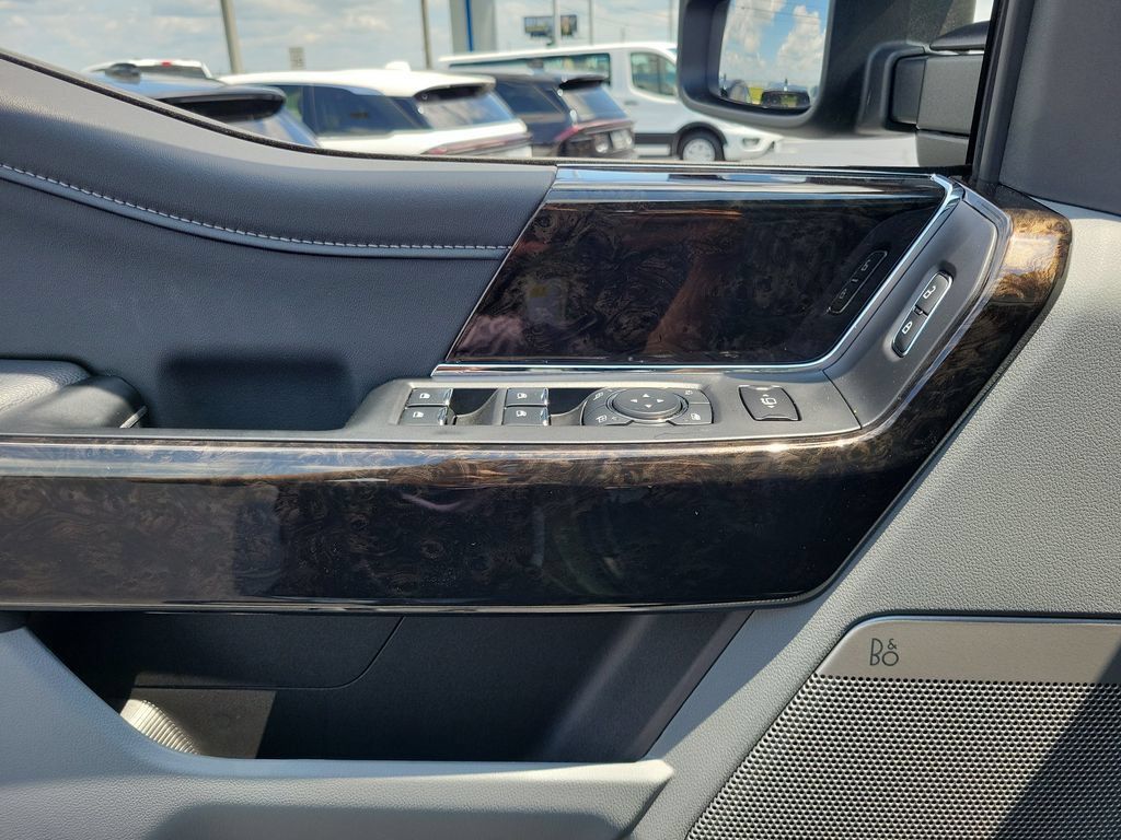 New 2026 Ford F250 XLT w/ XLT Premium Package AWD/4WD image 27