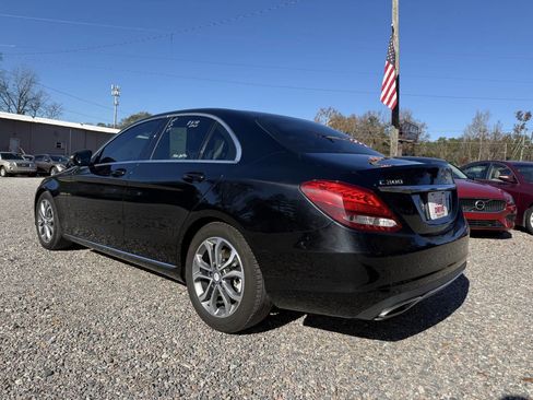Used 2017 Mercedes-Benz C 300 Sedan image 3