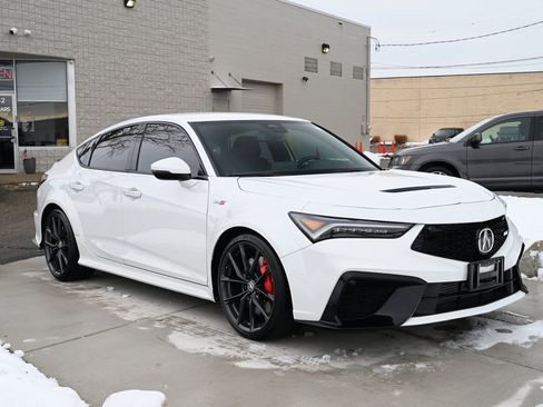 Used 2024 Acura Integra Type S image 3