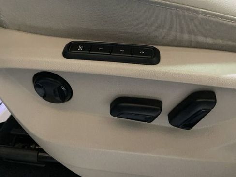 Used 2024 Volkswagen Atlas SEL Premium R-Line image 27