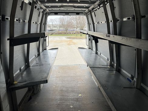 Used 2014 Mercedes-Benz Sprinter 2500 image 25