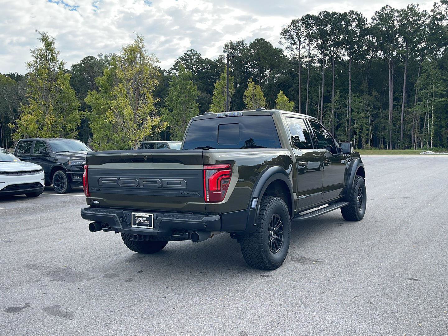 Used 2025 Ford F150 Raptor AWD/4WD image 7