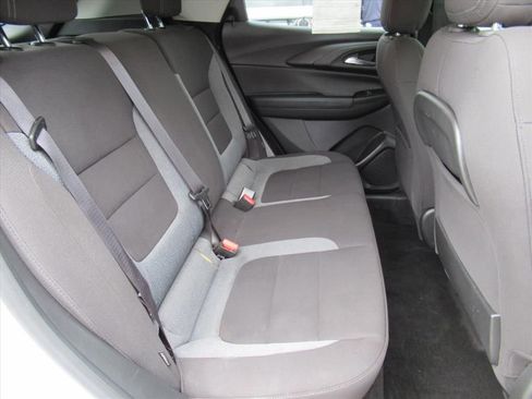 Used 2023 Chevrolet TrailBlazer LT image 28