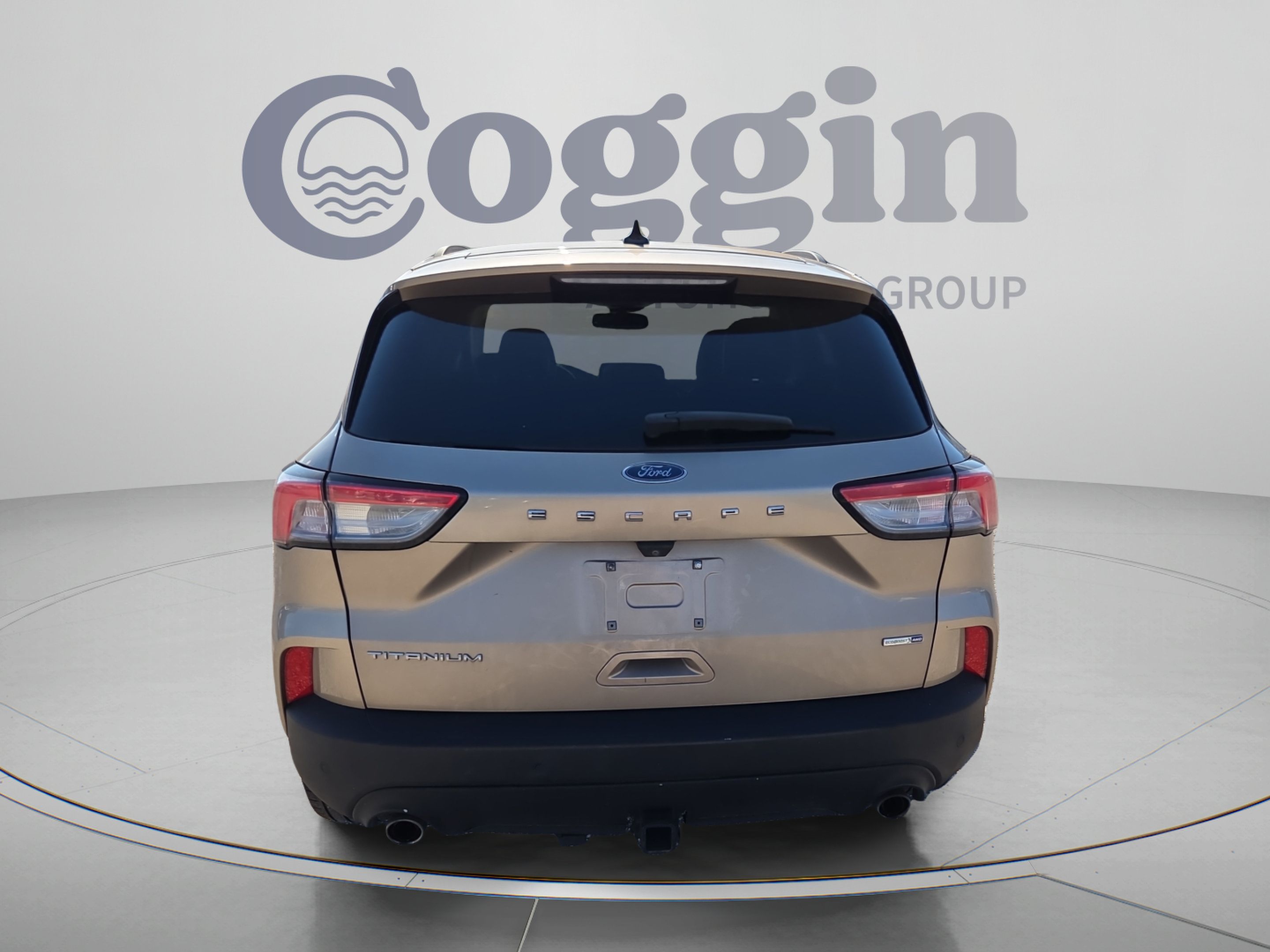 Used 2020 Ford Escape Titanium AWD/4WD image 4