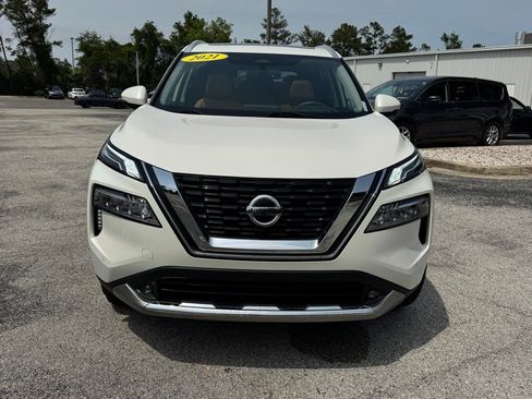 Used 2021 Nissan Rogue Platinum AWD/4WD image 2