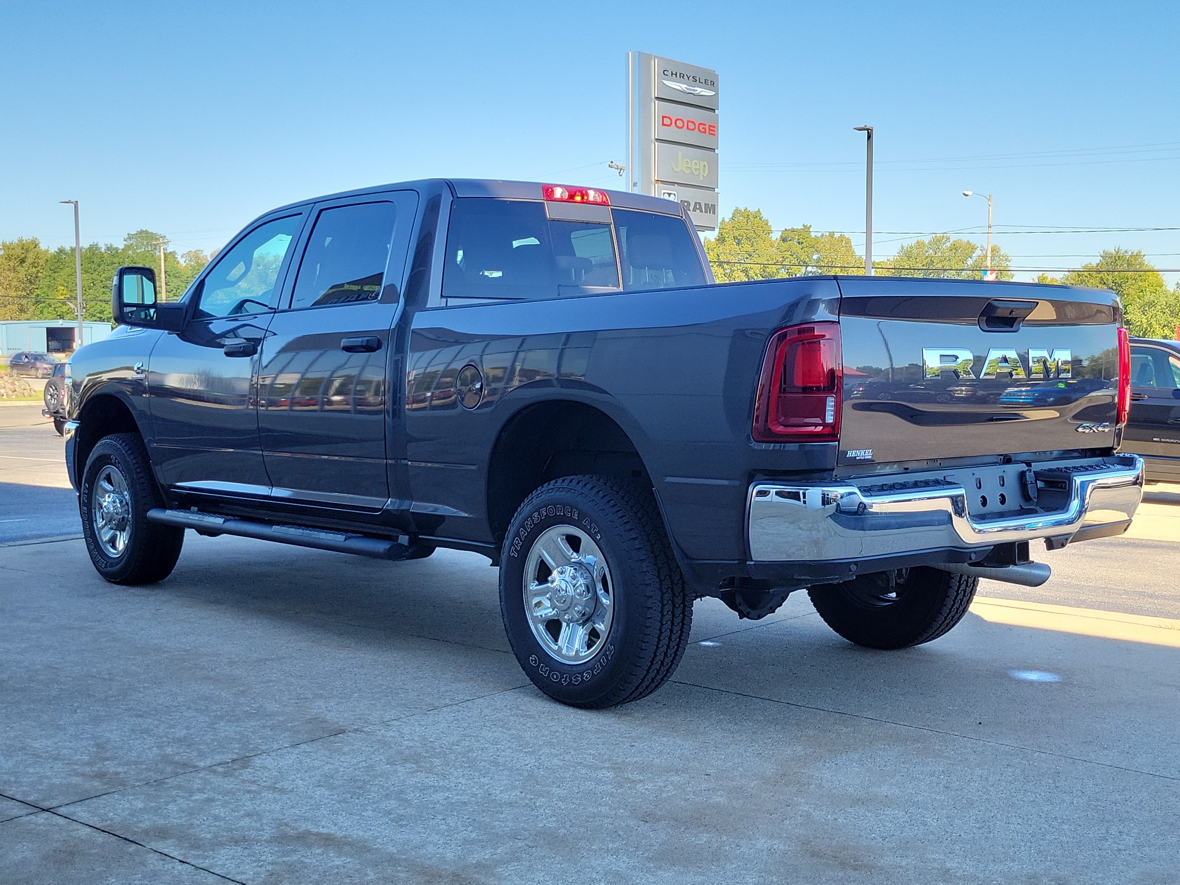 Used 2026 RAM 2500 Tradesman AWD/4WD image 3