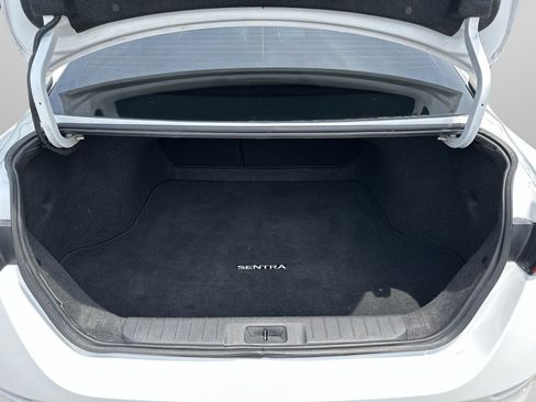 Used 2024 Nissan Sentra SV FWD image 32