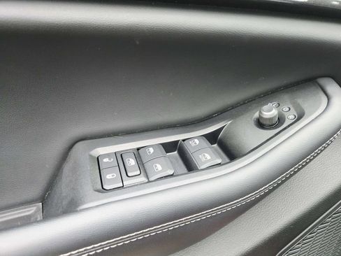 Used 2023 Jeep Grand Cherokee Altitude image 34