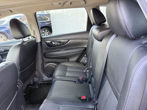 Used 2020 Nissan Rogue SL w/ Premium Package AWD/4WD image 15