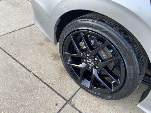 Used 2025 Honda Civic Sport image 31