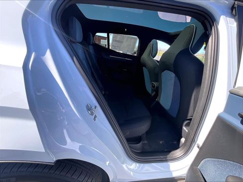 New 2026 Volvo EX30 Ultra w/ Climate Package image 27