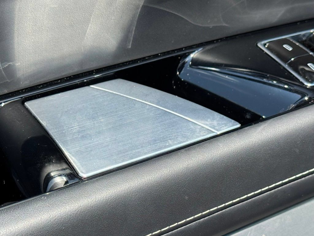 Used 2026 Cadillac Vistiq Platinum w/ LPO, Floor Liner Package AWD/4WD image 17