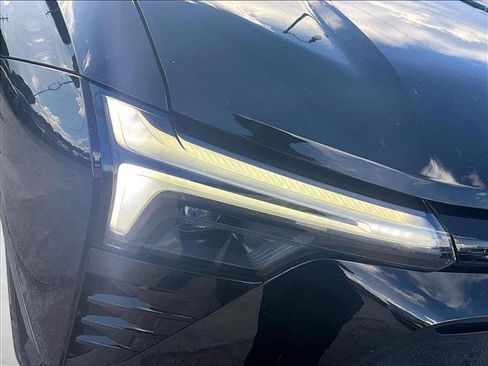 Used 2024 Chevrolet Blazer EV LT AWD/4WD image 30