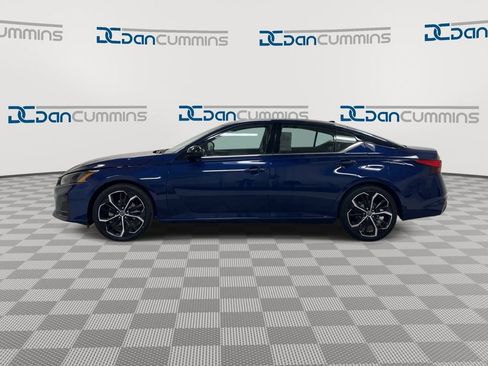 Used 2024 Nissan Altima 2.5 SR image 5