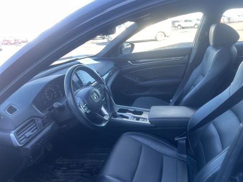 Used 2022 Honda Accord Sport image 17
