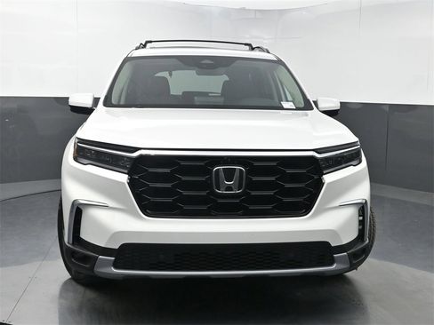 Used 2024 Honda Pilot Elite image 42