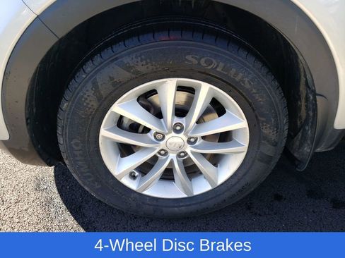 Used 2017 Kia Sorento LX w/ LX Convenience Package image 27