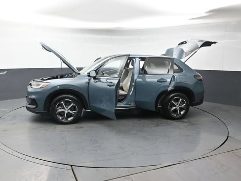 Certified 2024 Honda HR-V EX-L image 47