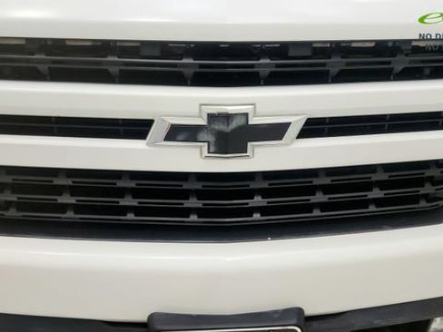 Used 2019 Chevrolet Silverado 1500 RST AWD/4WD image 23