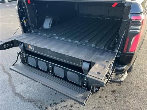New 2025 GMC Sierra EV Denali image 7