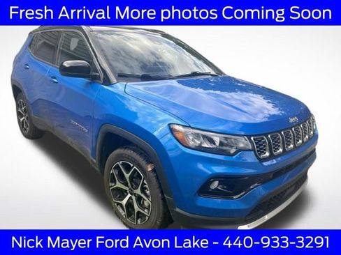 Used 2025 Jeep Compass Limited AWD/4WD image 8