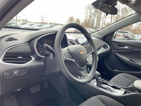 Certified 2024 Chevrolet Malibu LS image 10