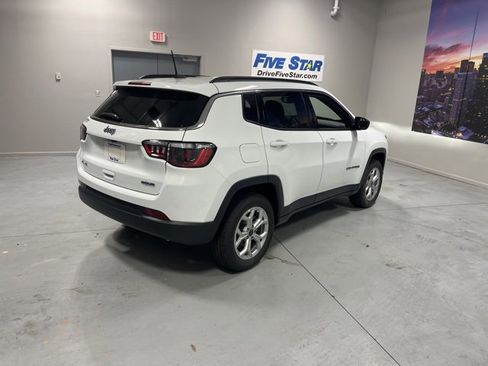 New 2026 Jeep Compass Latitude image 5