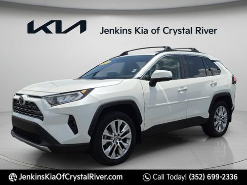 Used 2019 Toyota RAV4 Limited w/ Cold Weather Package AWD/4WD image 14