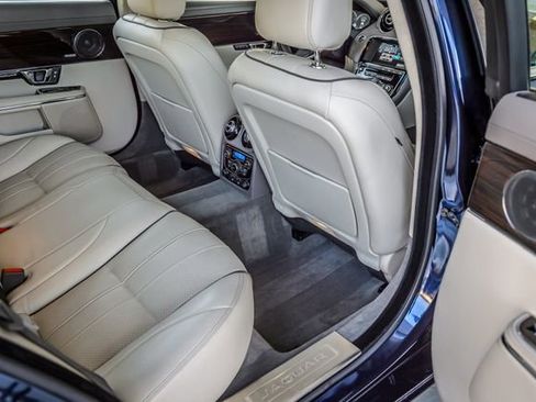 Used 2015 Jaguar XJ L Portfolio image 48