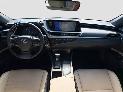 Used 2020 Lexus ES 350 w/ Premium Package image 16