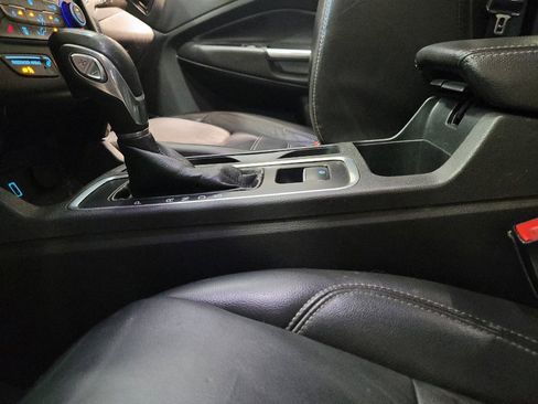 Used 2019 Ford Escape Titanium AWD/4WD image 26