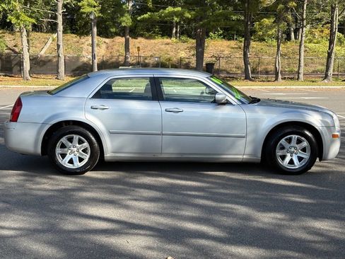 Used 2006 Chrysler 300 Touring image 5