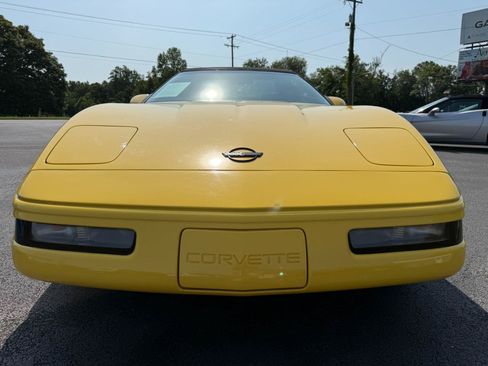 Used 1992 Chevrolet Corvette Coupe RWD image 8