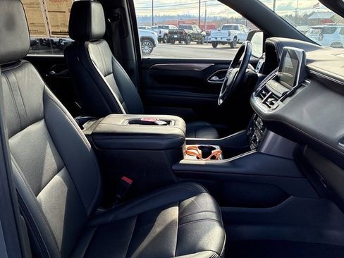 Used 2022 Chevrolet Tahoe RST w/ Luxury Package image 13