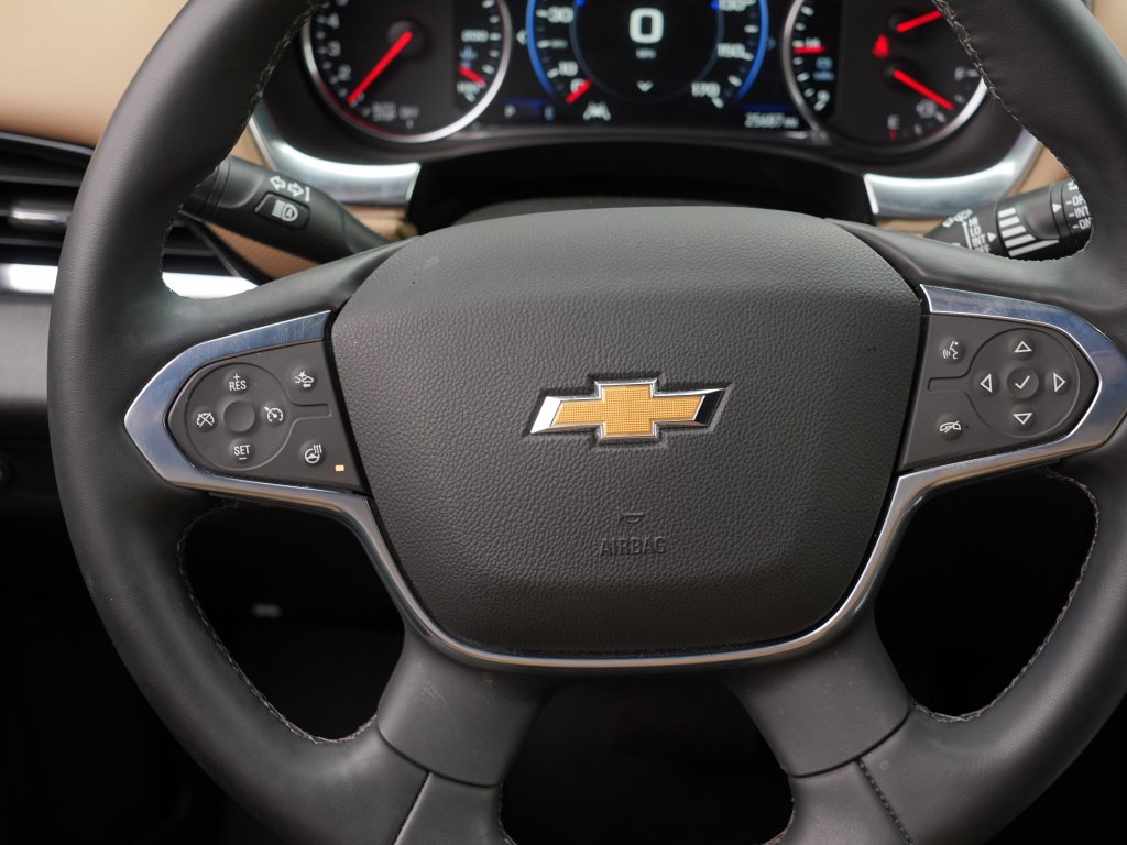 Used 2023 Chevrolet Traverse Premier AWD/4WD image 24