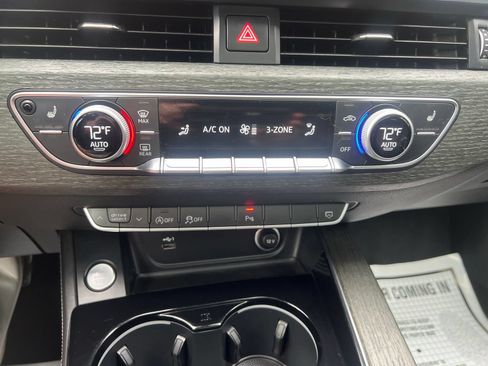 Used 2022 Audi A4 2.0T Premium Plus AWD/4WD image 32