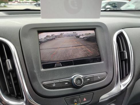 Used 2022 Chevrolet Equinox LT AWD/4WD image 15