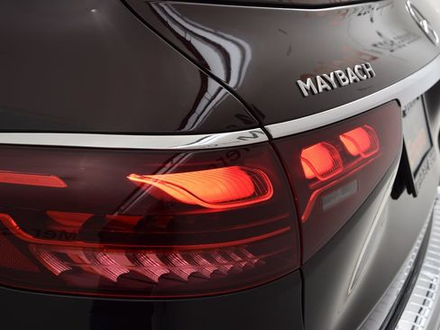 Certified 2024 Mercedes-Benz Maybach GLS 600 4MATIC image 13
