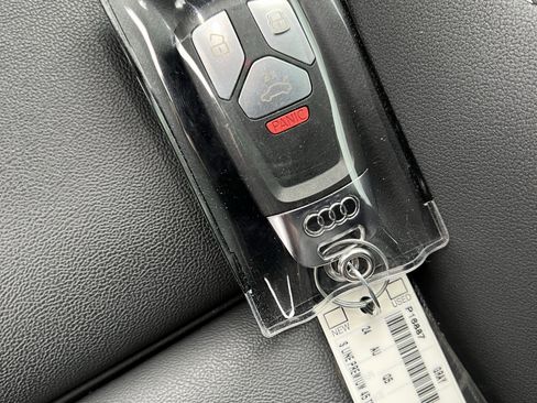 Used 2024 Audi Q5 2.0T Premium w/ Summer of Audi Package image 38