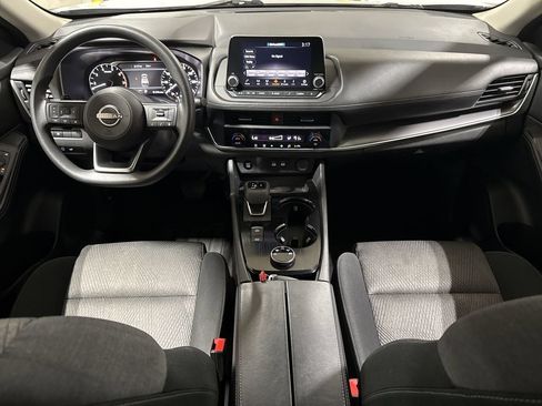 Used 2024 Nissan Rogue SV AWD/4WD image 10