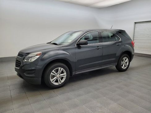 Used 2017 Chevrolet Equinox LS FWD image 2