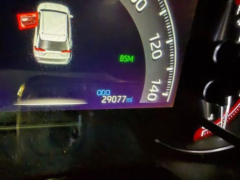 Used 2023 Toyota RAV4 XLE w/ Convenience Package image 9