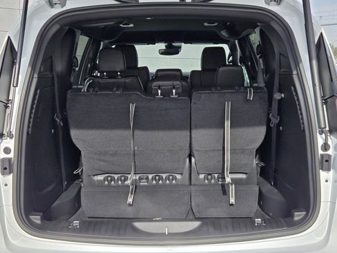 New 2026 Chrysler Pacifica Select image 29