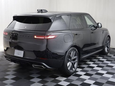 Certified 2026 Land Rover Range Rover Sport SE AWD/4WD image 19