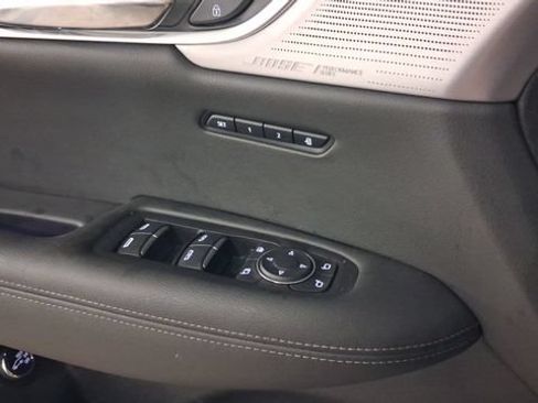 Used 2024 Cadillac XT6 Premium Luxury w/ LPO, Floor Liner Package AWD/4WD image 37