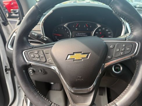 Used 2020 Chevrolet Equinox Premier FWD image 15