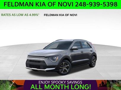 New 2025 Kia Niro LX